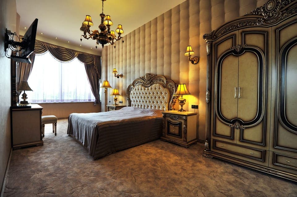 VIP Apartment, 1 Bedroom | Minibar, in-room safe, desk, soundproofing