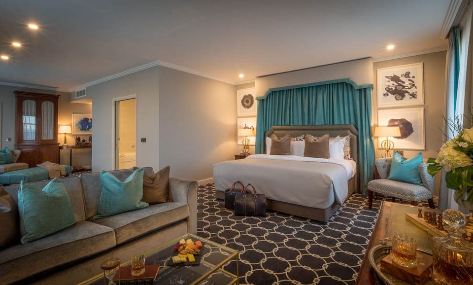 Troy Suite | Premium bedding, desk, laptop workspace, blackout drapes