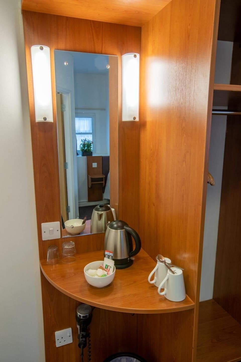 Desk, iron/ironing board, free WiFi, bed sheets