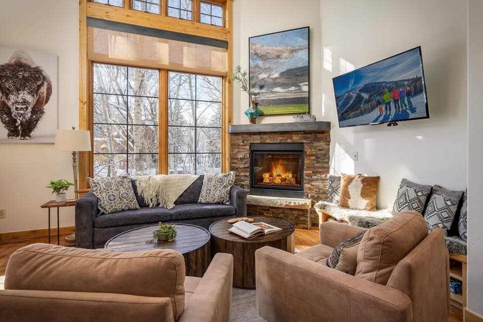 Welcome to Alpen Glow Row House 6