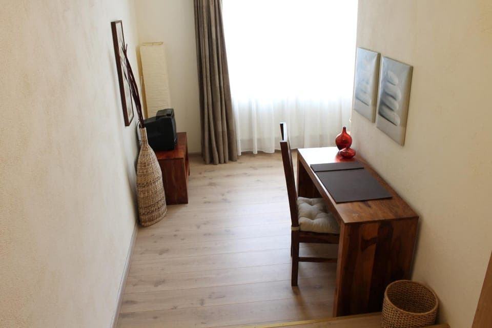 In-room safe, desk, laptop workspace, blackout drapes