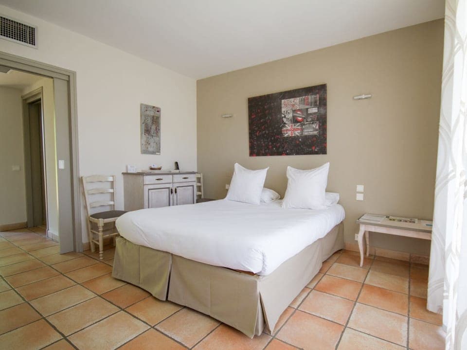 Quadruple Room | In-room safe, blackout drapes, soundproofing, iron/ironing board