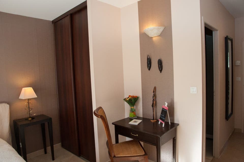 Triple Room | Living area