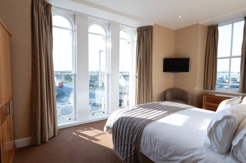 Standard Double Room | In-room safe, individually decorated, individually furnished, desk
