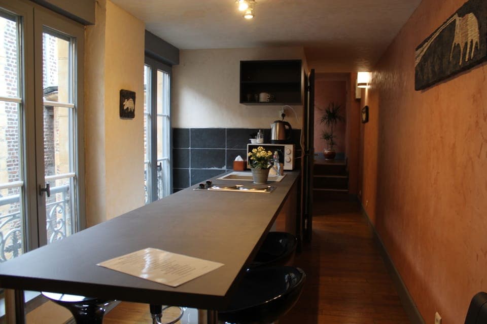 Cottage (Voyelle) | Private kitchen | Fridge