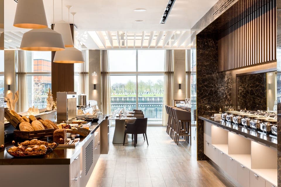 Daily buffet breakfast for a fee