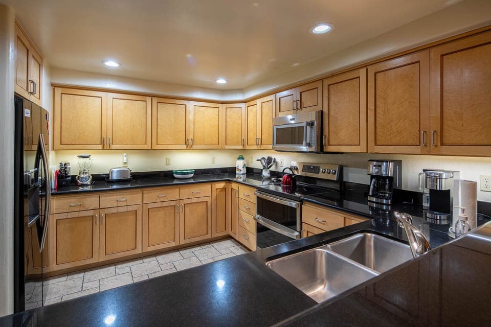 Star Harbor 15 Kitchen - Star Harbor 15 Kitchen