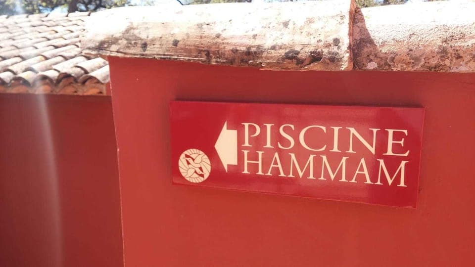 Couples treatment rooms, hot tub, steam room, Turkish bath