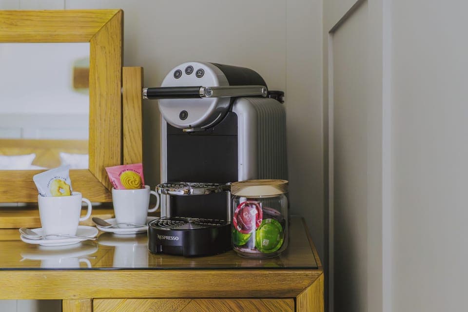 Premium Double Room | Hypo-allergenic bedding, individually decorated, individually furnished