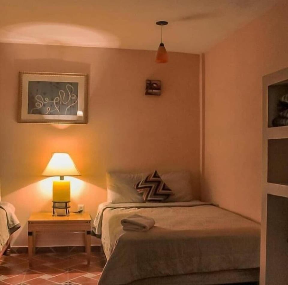 Free WiFi, bed sheets