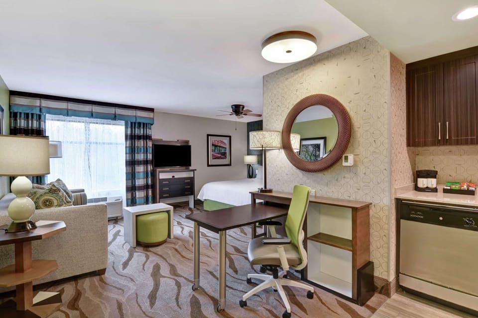 Studio Suite, 1 King Bed, Non Smoking | Desk, iron/ironing board, cribs/infant beds, free WiFi