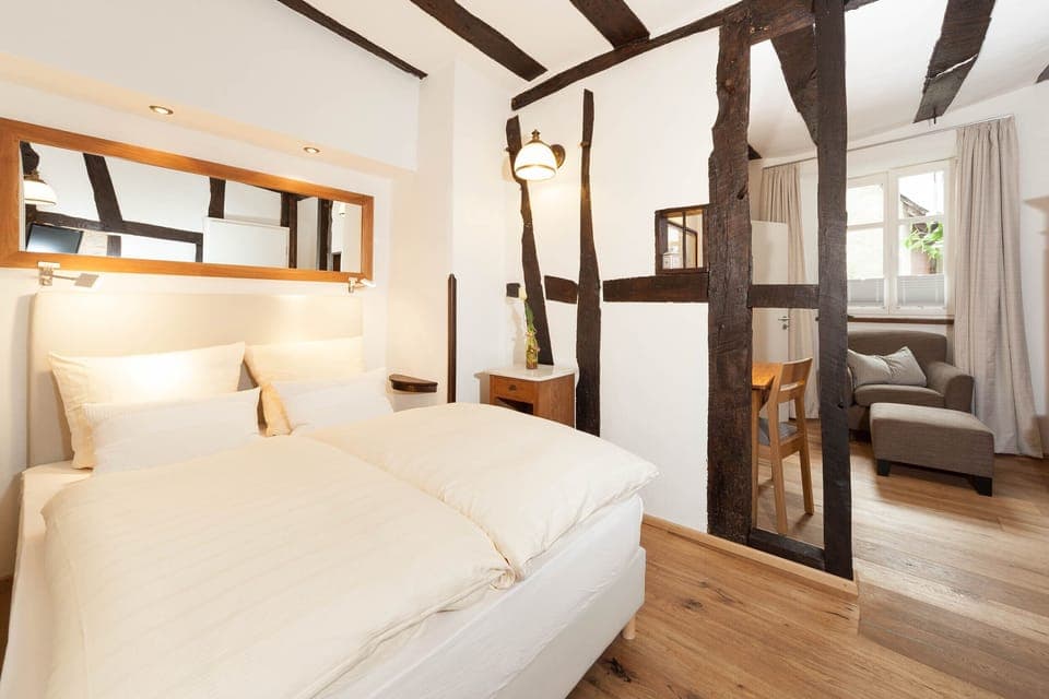 Standard Double Room | Minibar, in-room safe, bed sheets