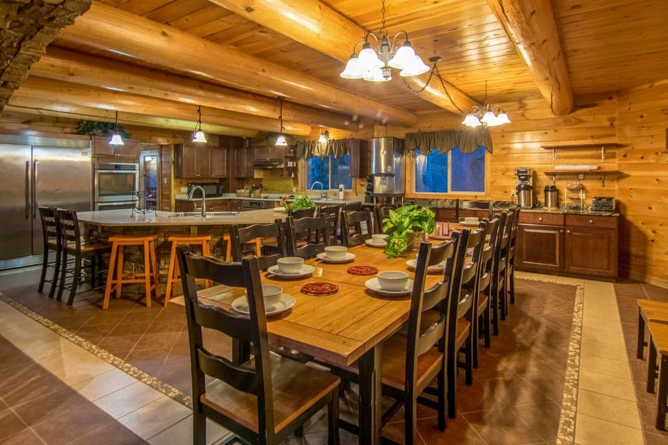 Moose Hollow Lodge Dining room