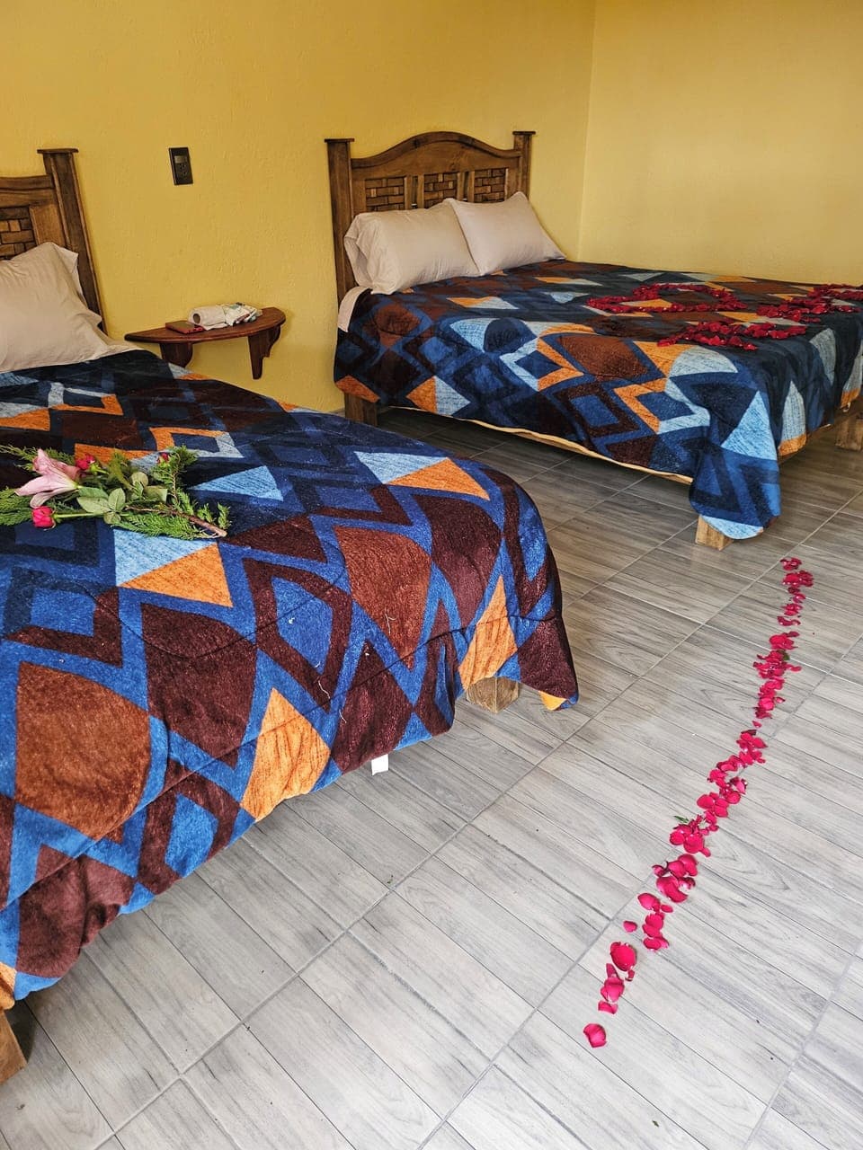 Double Room, 2 Double Beds | Desk, free WiFi, bed sheets, wheelchair access