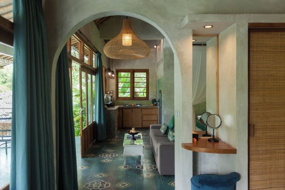 Panoramic Villa, River View | Living area | Toys