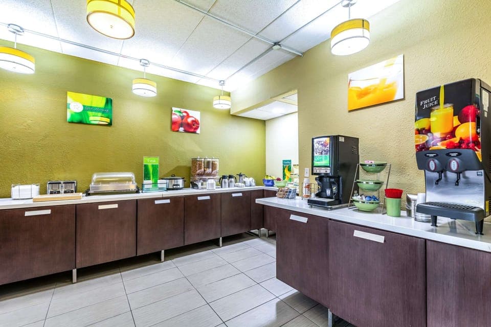 Free daily full breakfast