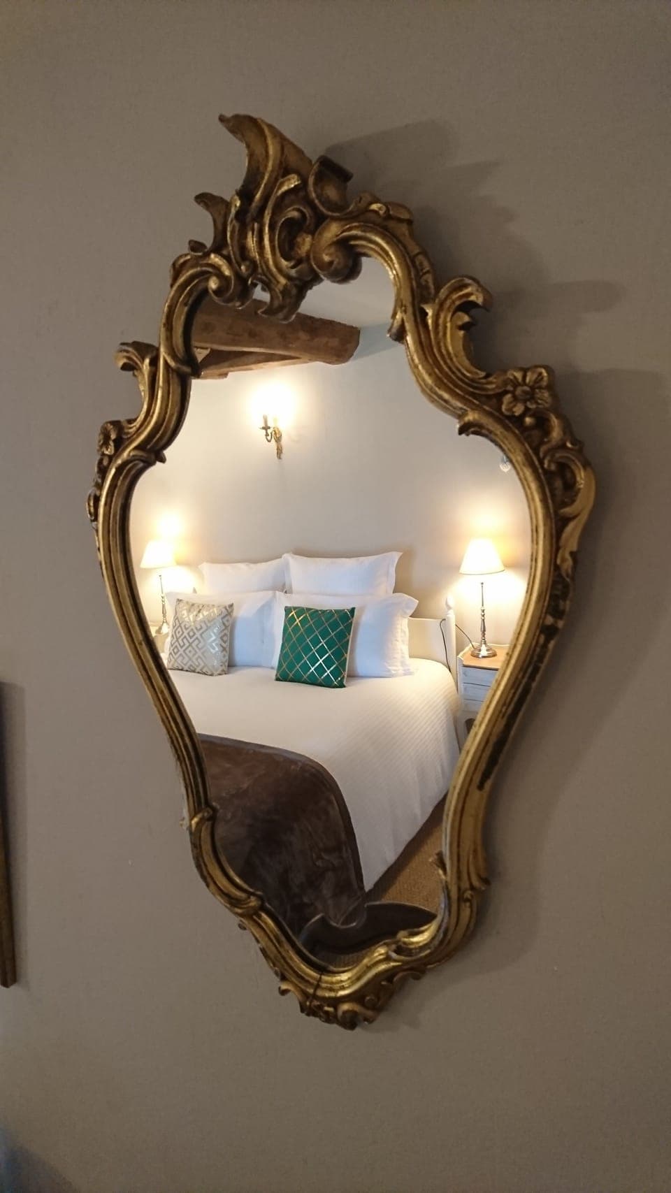 Room (If) | Room amenity