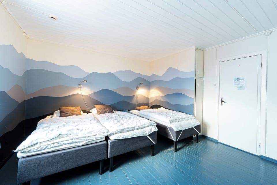 Comfort Double Room, 1 Bedroom, Shared Bathroom, Sea View | Pillowtop beds, iron/ironing board, free WiFi
