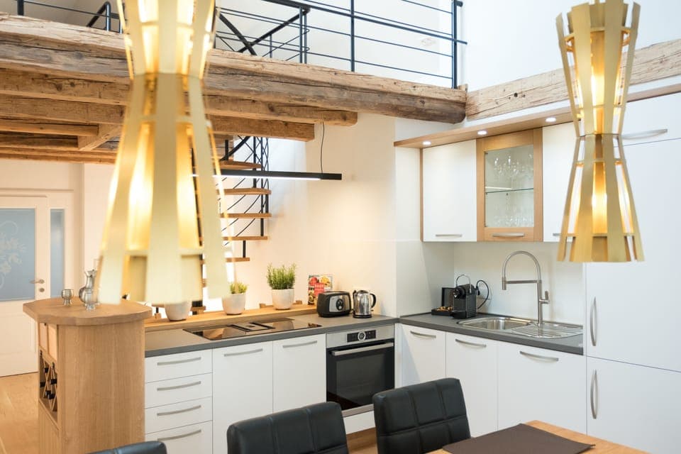 Maisonette, 2 Schlafzimmer | Private kitchen | Full-size fridge, stovetop, coffee/tea maker, electric kettle