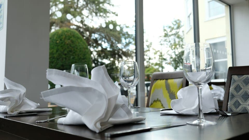 Breakfast, lunch, dinner served; garden views