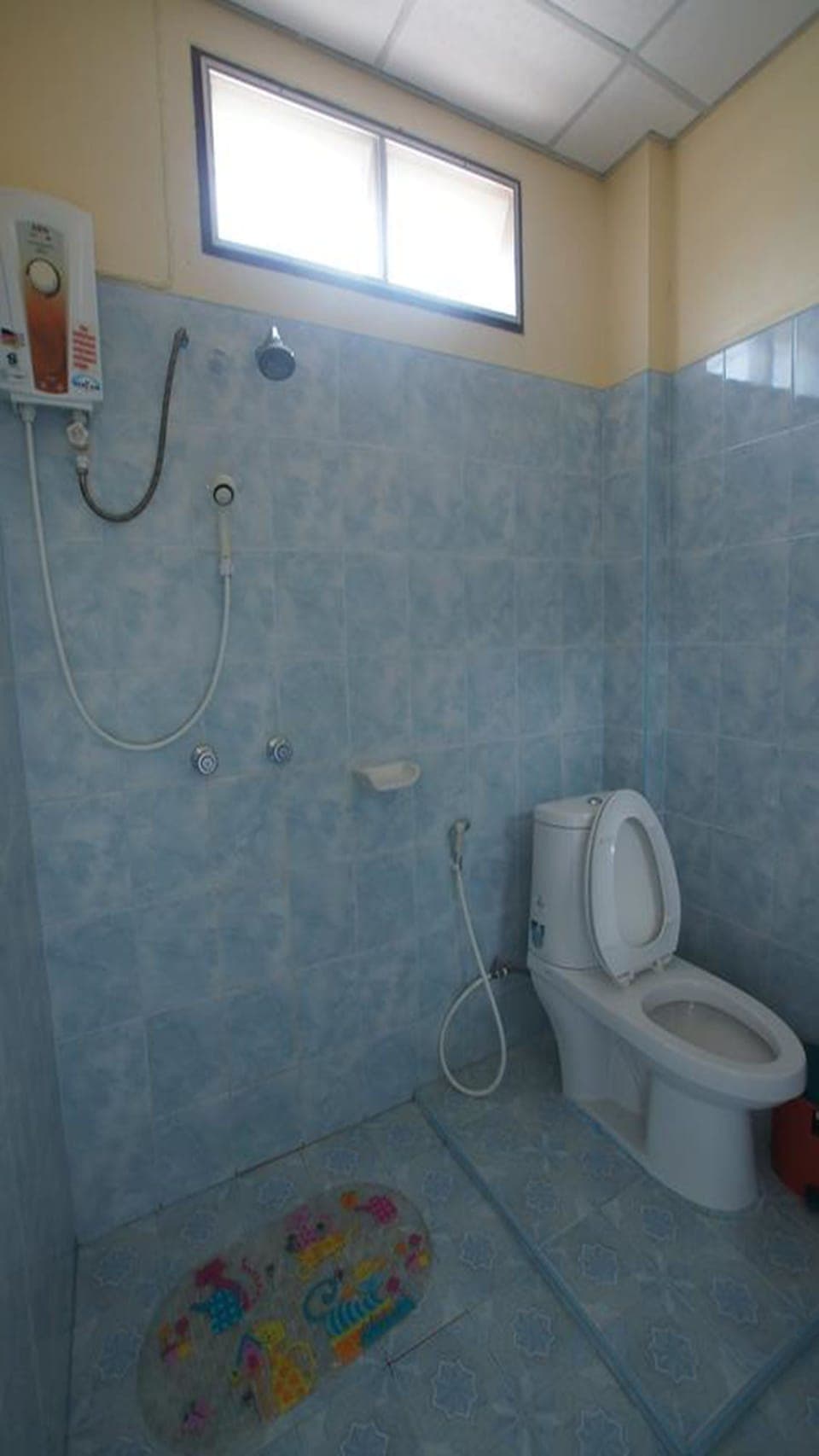 Standard Double Room | Bathroom | Shower
