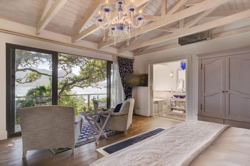 Premium bedding, minibar, in-room safe, individually decorated