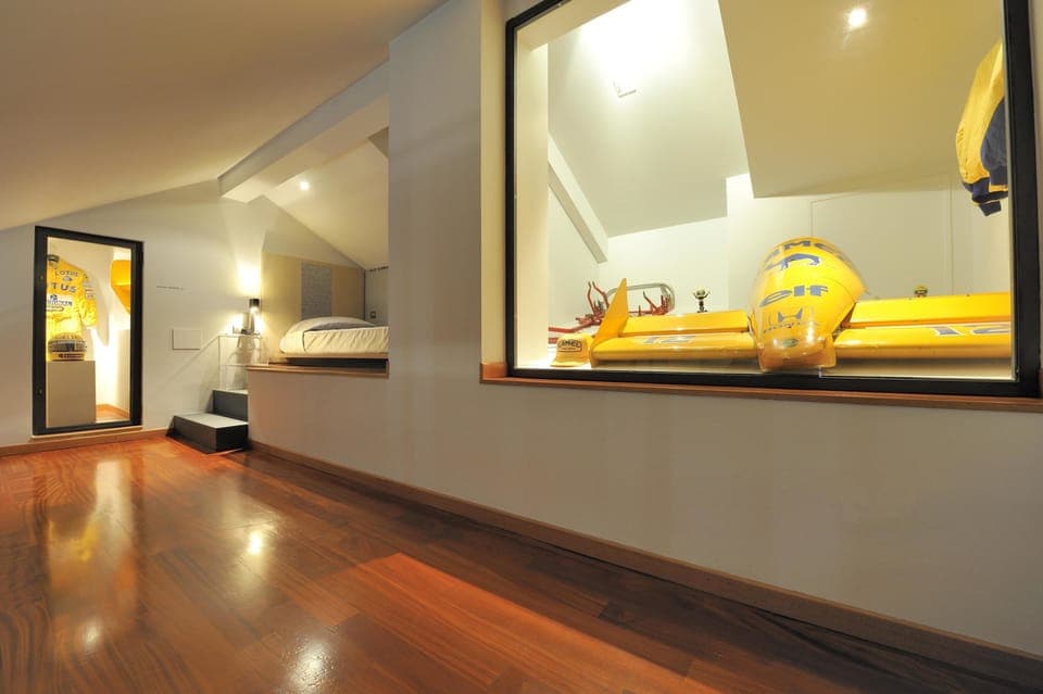 Suite | Down comforters, minibar, in-room safe, desk