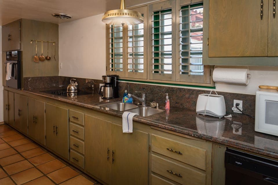 Kitchen with Large Countertop Space and Full Size Appliances