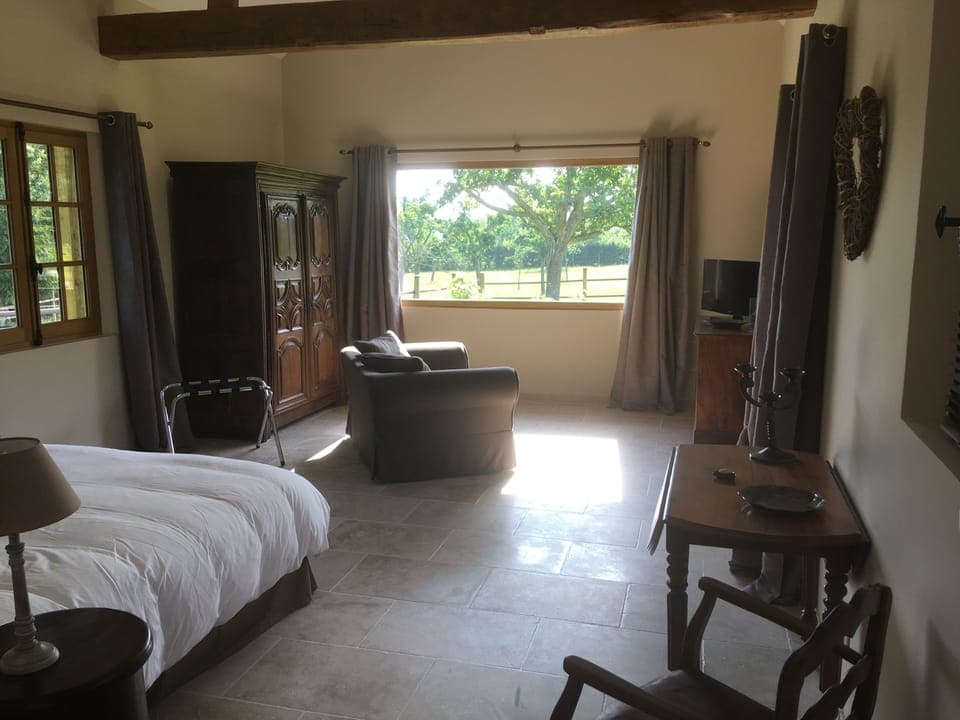 Condo (Le verger) | 3 bedrooms, premium bedding, individually decorated