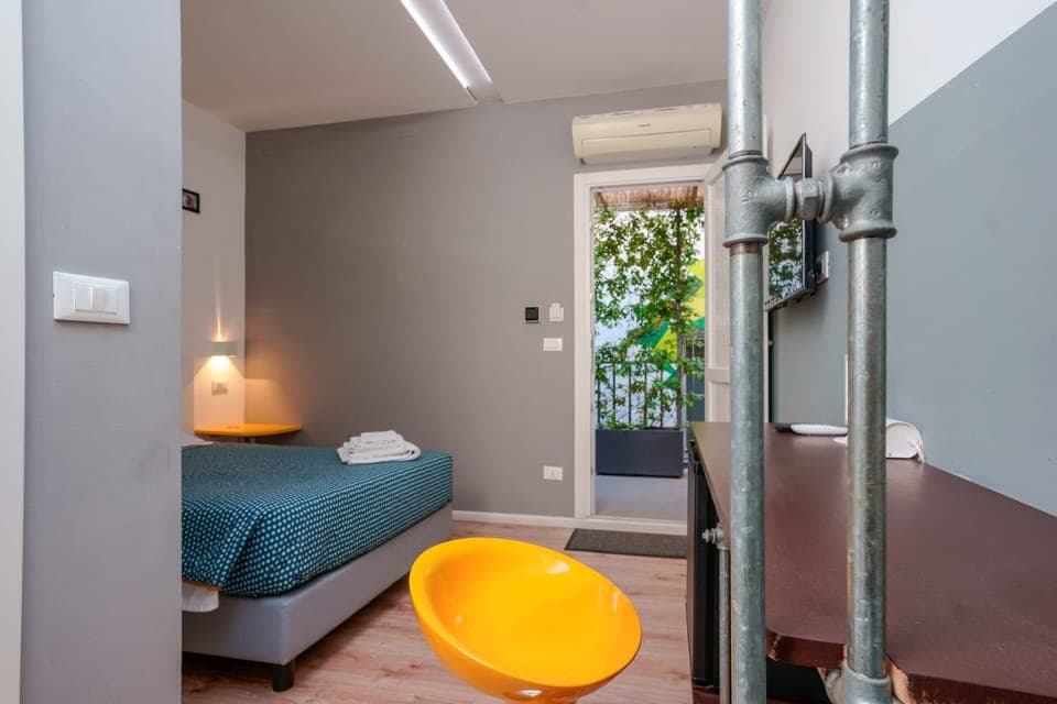 Design Single Room | 6 bedrooms, in-room safe, individually decorated, individually furnished