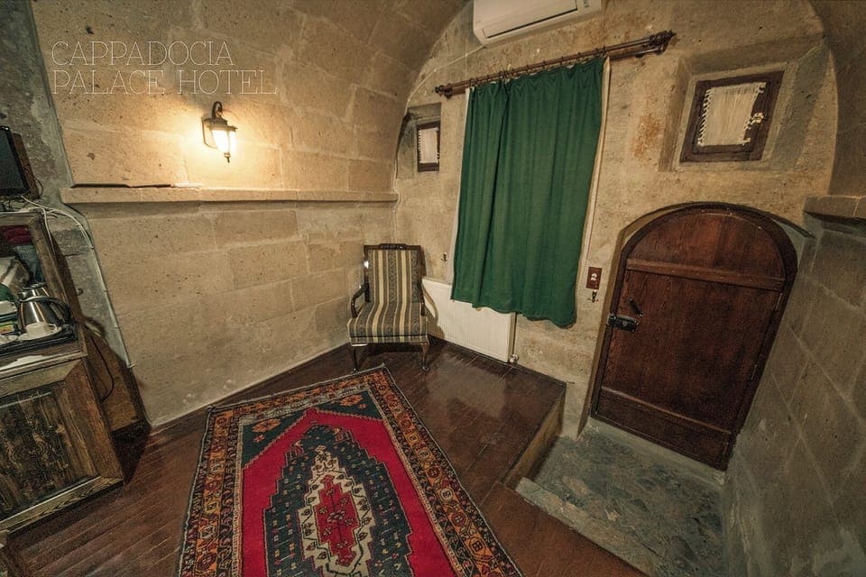 Deluxe Room | Premium bedding, down comforters, individually decorated