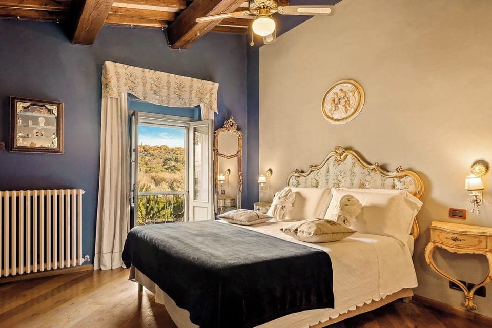 Suite Queen (+ SPA) | Minibar, blackout drapes, free WiFi, bed sheets