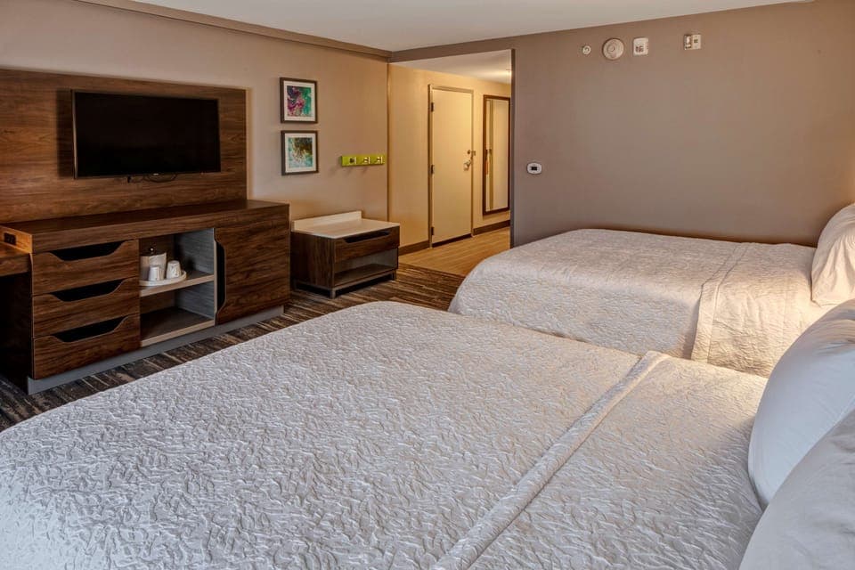 Desk, blackout drapes, iron/ironing board, free WiFi