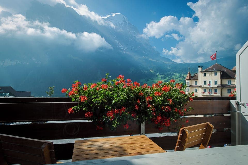 Minibar, in-room safe, desk, free WiFi