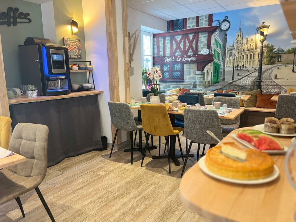 Daily buffet breakfast (EUR 16 per person)