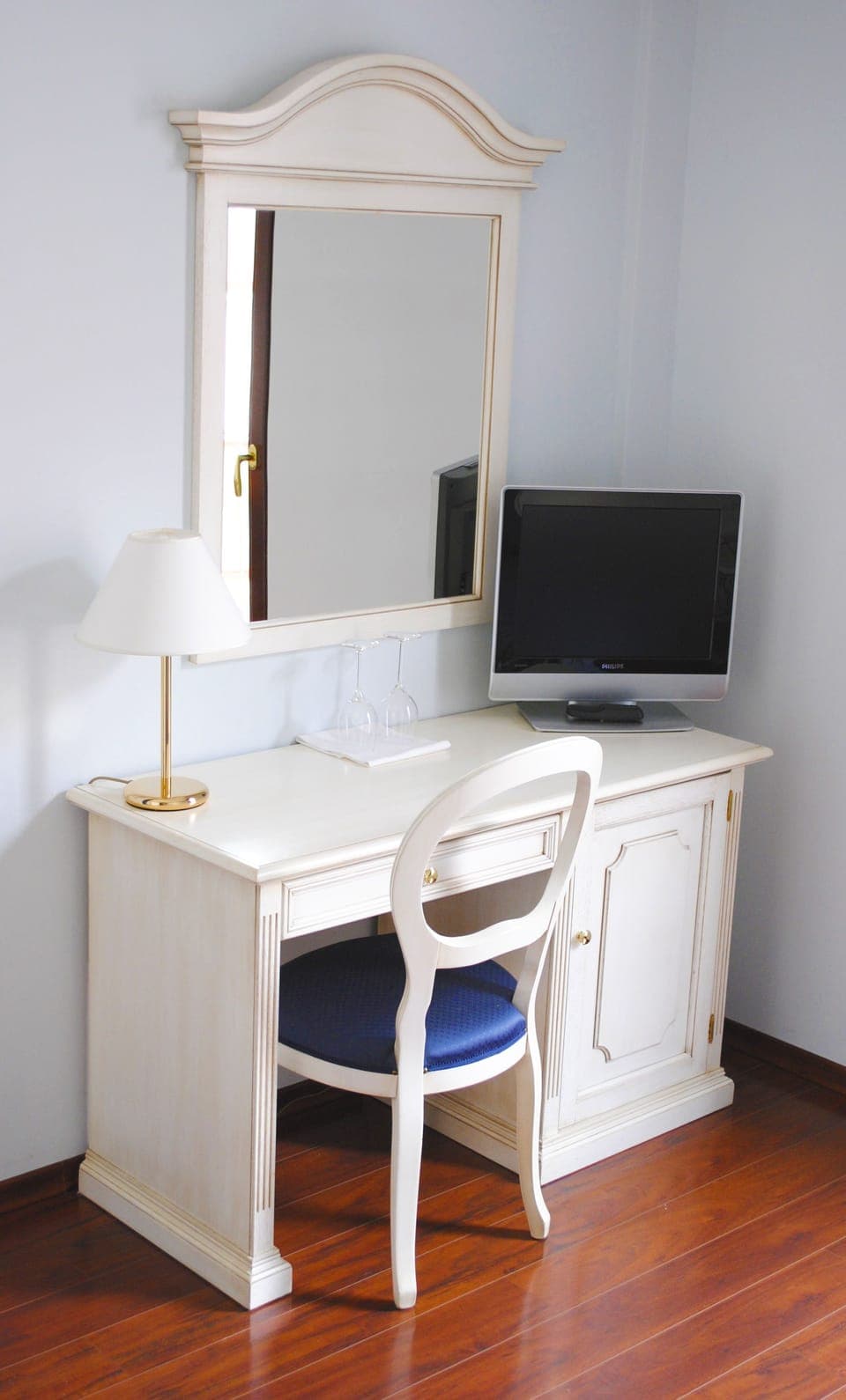 Superior Triple Room | Minibar, in-room safe, desk, blackout drapes