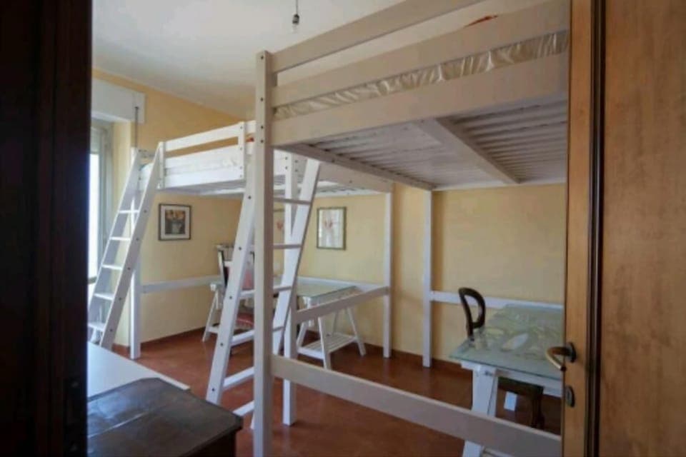 Egyptian cotton sheets, premium bedding, memory foam beds