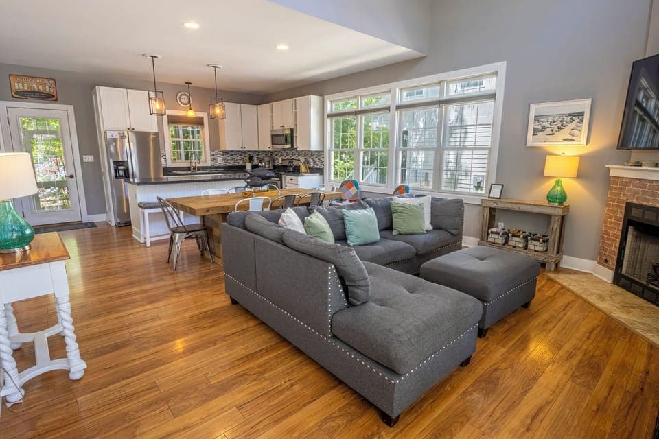 Main Level | Living Room