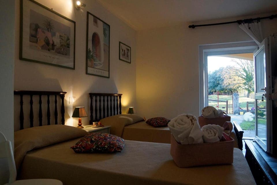 Free cribs/infant beds, rollaway beds, free WiFi, bed sheets