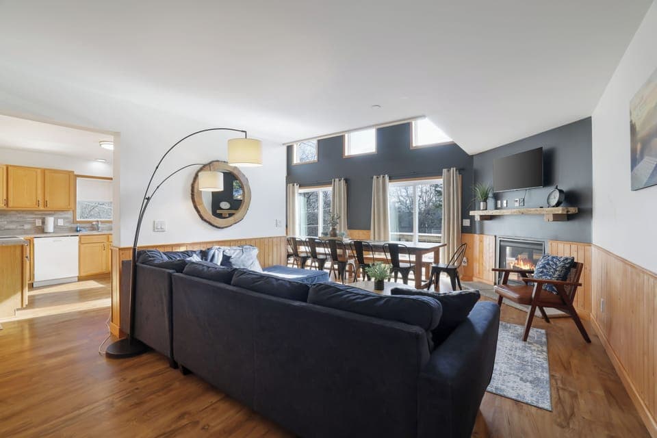 Kitchen/living room/dinning room with gas fireplace