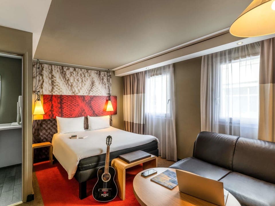 Premium Room, 1 Double Bed with Sofa bed | Desk, soundproofing, free WiFi, bed sheets