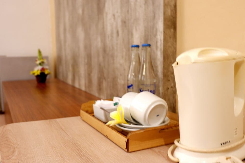 Deluxe Room, 1 Bedroom | 1 bedroom, premium bedding, pillowtop beds, free minibar