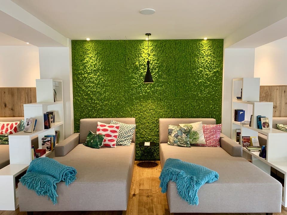 Sauna, hot tub, steam room, body treatments, hot stone massages