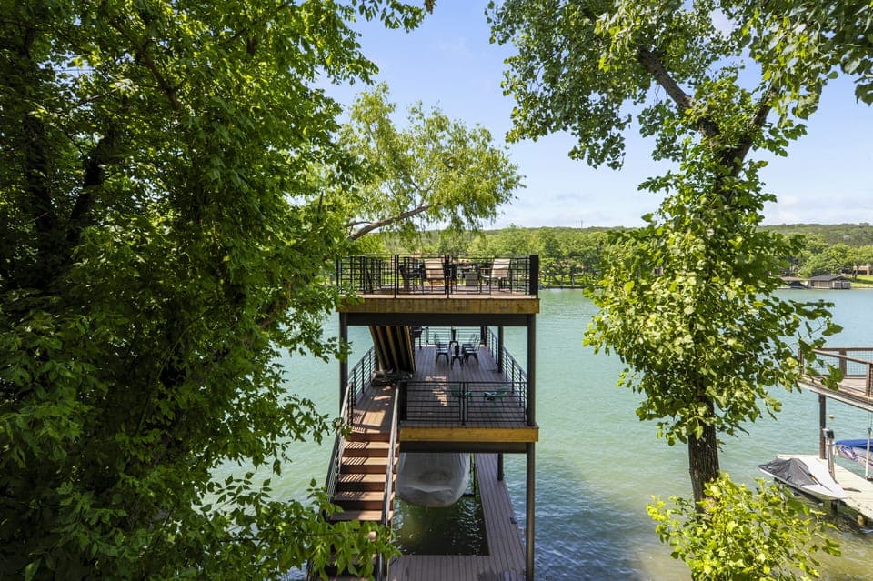 Deck + Boat Slip - Walker Luxury Vacation Rentals