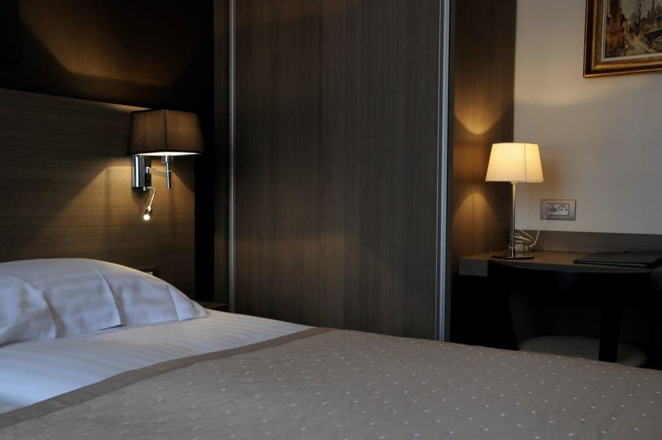 Standard Double or Twin Room | Premium bedding, in-room safe, desk, blackout drapes