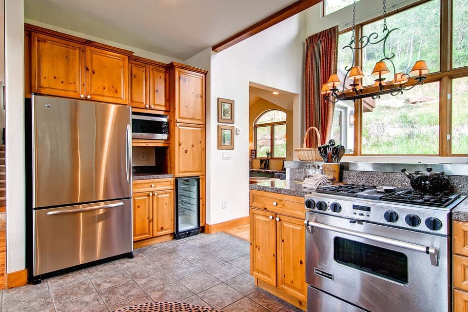 Kitchen 1