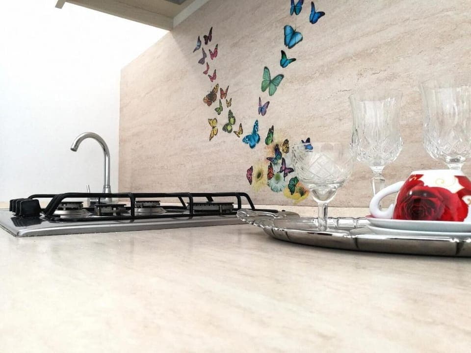 Fridge, coffee/tea maker, electric kettle