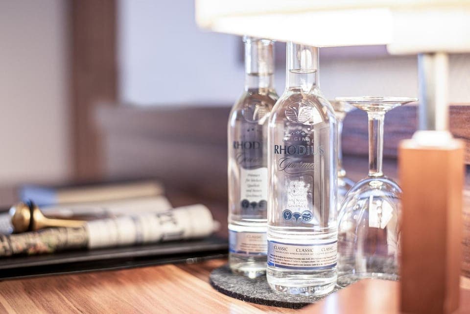 Free toiletries, towels