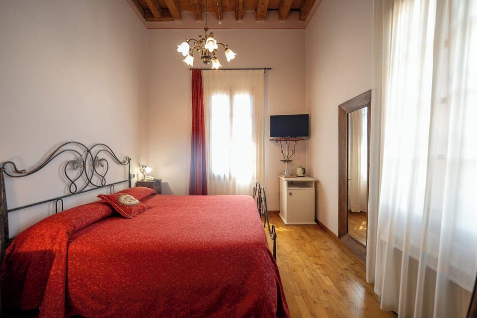 Superior Double Room | Premium bedding, Select Comfort beds, minibar, in-room safe