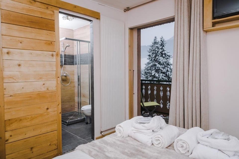 In-room safe, desk, blackout drapes, free WiFi